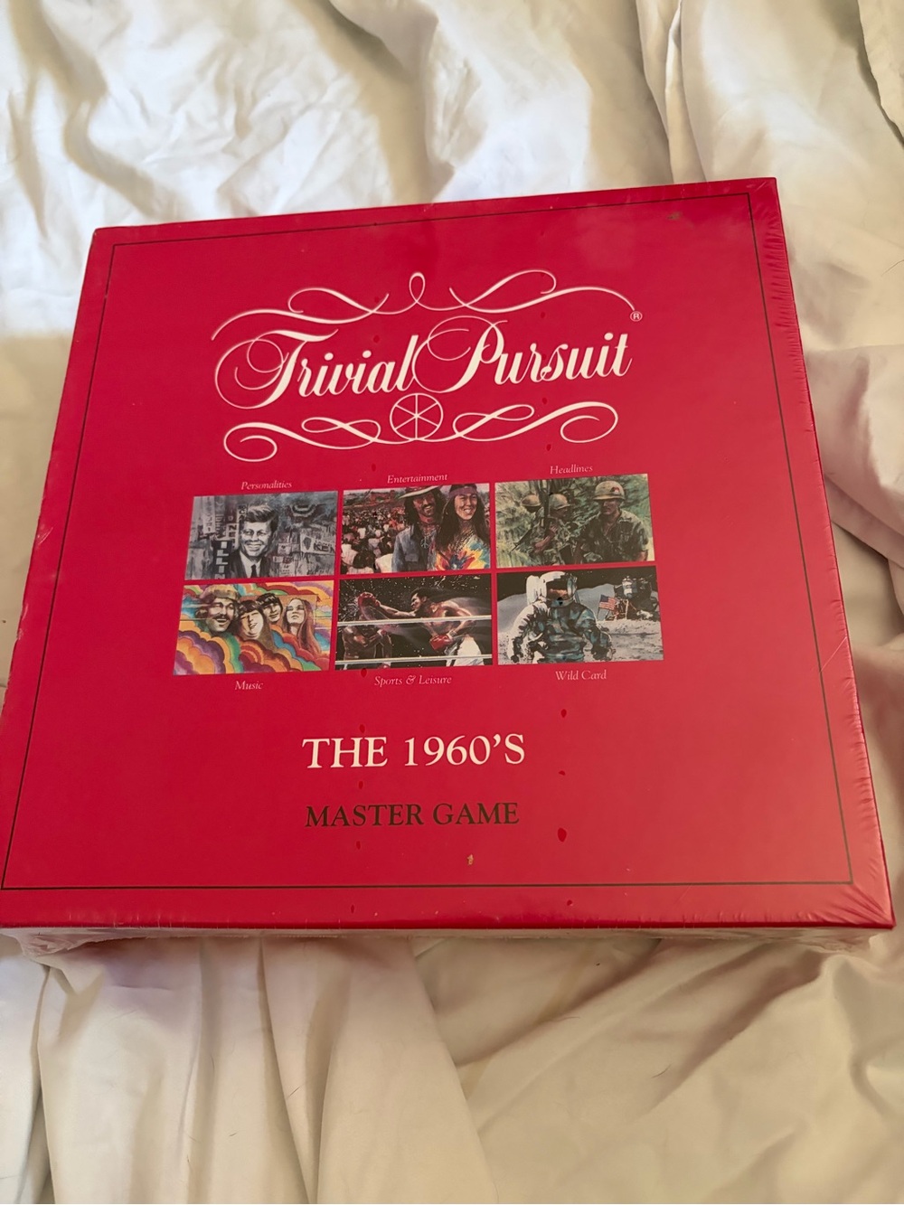 NIB Vintage 1990 Trivial Pursuit The 1960's Master Game Factory Sealed